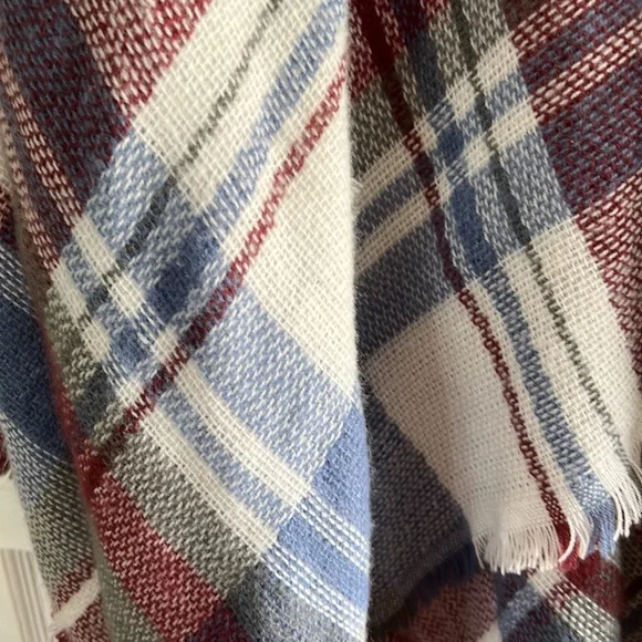 Ln Womens blanket scarf/shawl - Picture 2 of 3